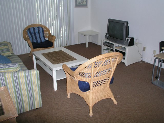 20080604_livingroom1.jpg