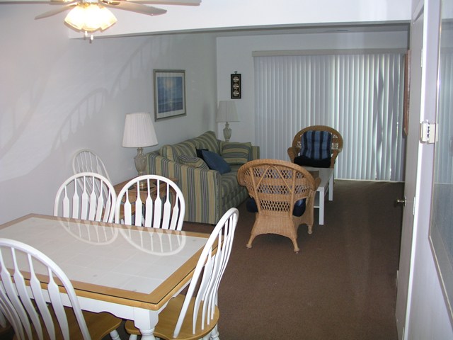 20080604_livingroom2.jpg